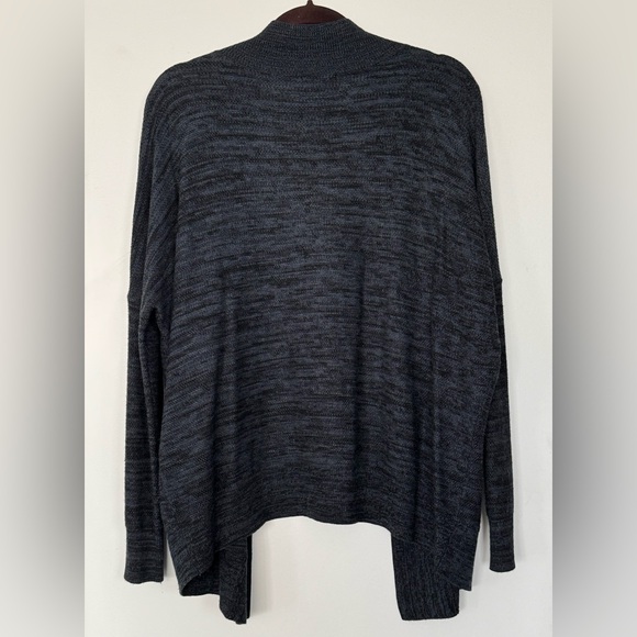 Babaton knit cardigan size XS oversized fit - Picture 2 of 5